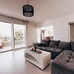 Lucky Me Villa