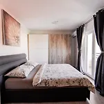 Villa Lucky Me Kaštel Novi