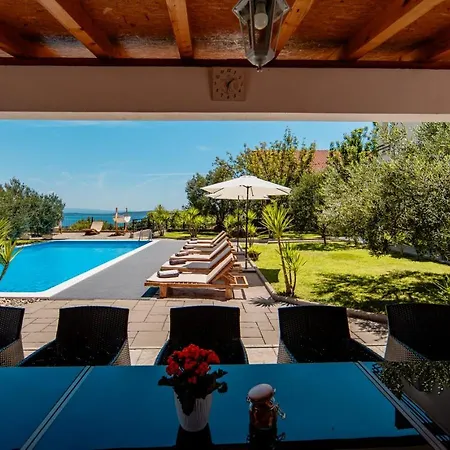Villa Lucky Me *